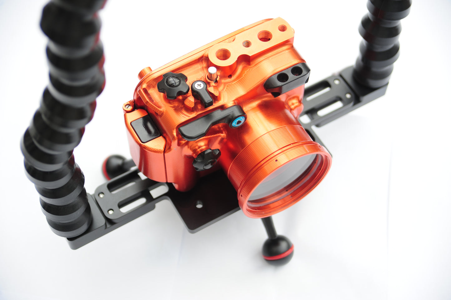 Tripod tray with 1" ball legs and two flex arms