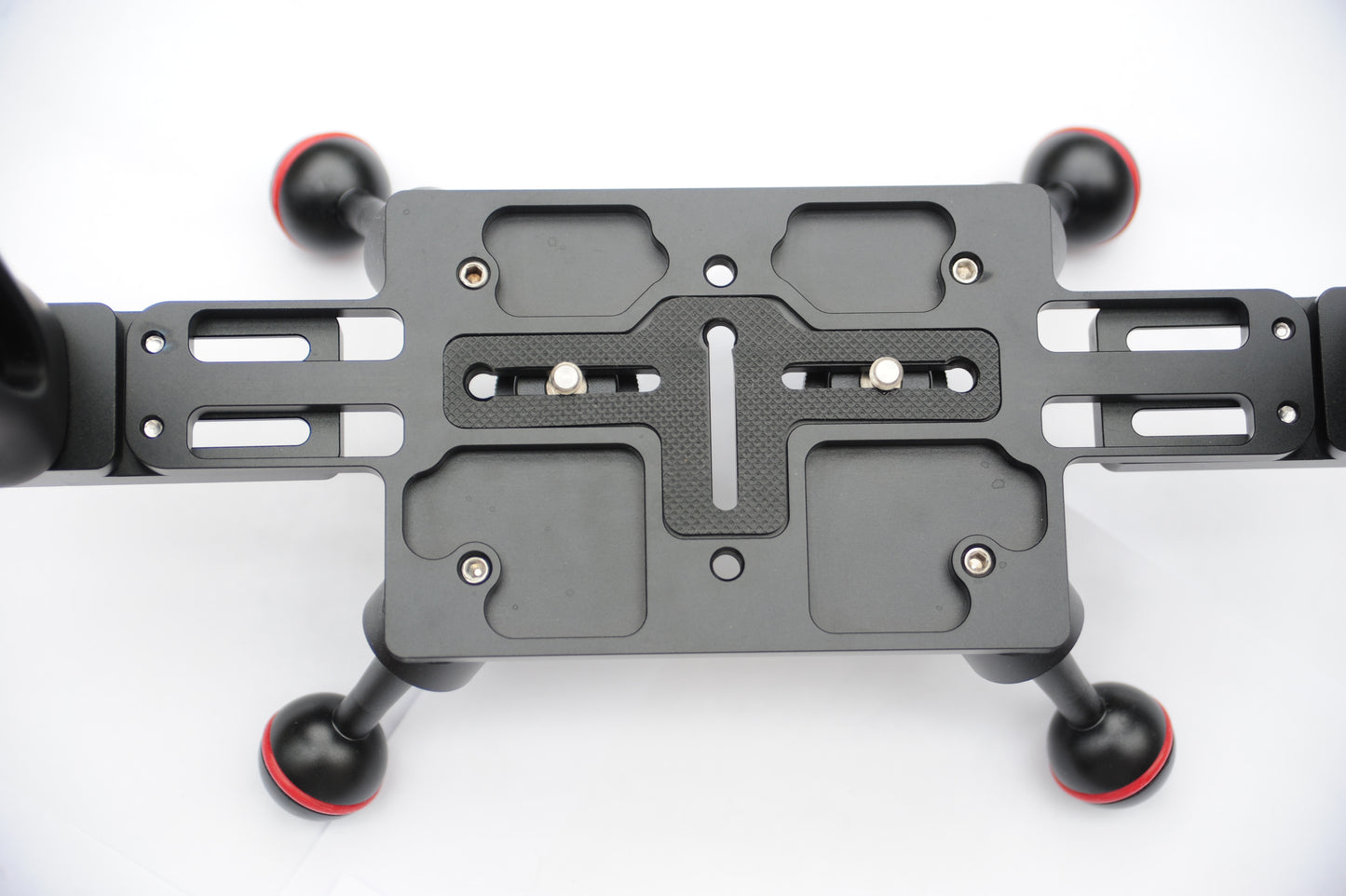 Tray base with four 1" ball legs and handles